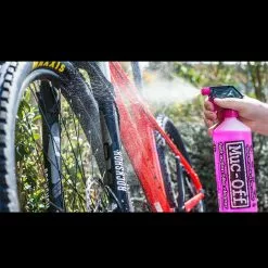 Muc-Off Wash, Protect, Lube Kit (Dry Lube Versie) -Park Tool Verkoop image Bild